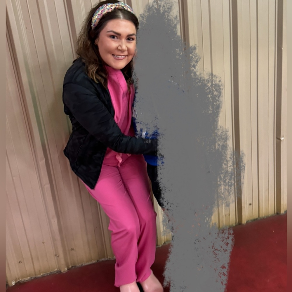 Meet your Posher, Lauren